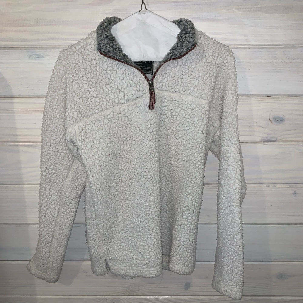 True grit white jacket with a grey collar